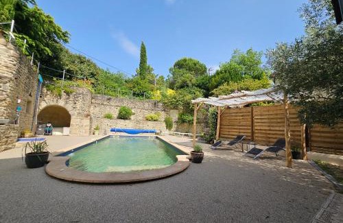 Peyrins House | LES CHAISES LONGUES