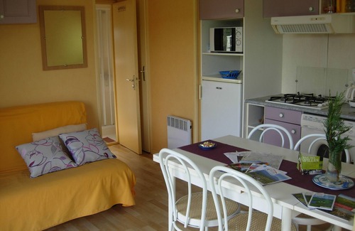 Saint-Jacques-d'Ambur Ski Chalet | Les Chalets du Lac