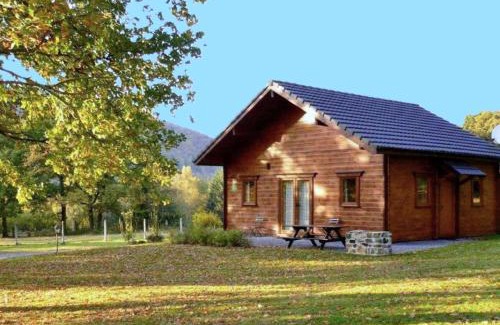 Vireux-Wallerand House | Les chenes