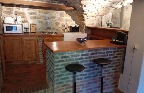 Saint-Alban-sous-Sampzon Apartment | Les cigales studio rental in Ardèche near vallon pont d'arc