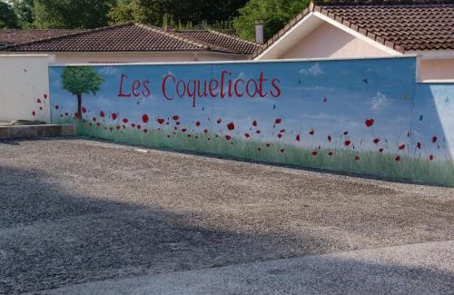 Pompejac House | Les Coquelicots