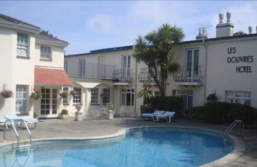 Carmel Hotel | Les Douvres Hotel