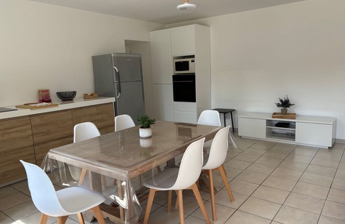 Dragey-Ronthon House | Les flots bleus: Charming little house by the sea (1.6km away)!
