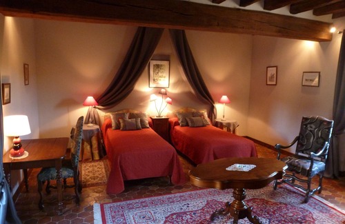 Chevannes Other | Les Granges du Château : Charming gîte with swimming pool in Burgundy