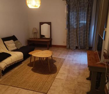 Bagnols-sur-Ceze Apartment | les grillons