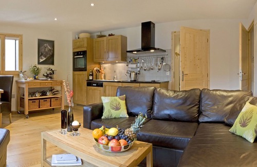 Les Houches Apartment | Les Houches Ski Apartment by lifts, ski slopes, restaurants and shops