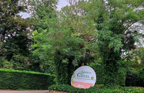 Saint-Georges-d'Esperanche House | Les Jardins du castel gites Annick et Jean paul