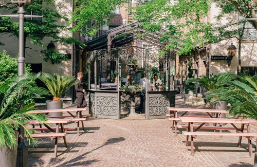 Quartier Saint-Ambroise House | Les Jardins du Marais