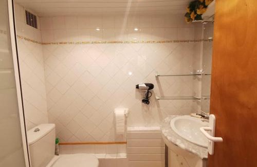 Sahorre House | Les lauriers