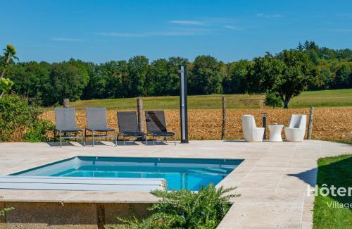 Panazol House | "Les Lièvres" House Air-conditioned Relaxation Oasis with Pool & Jacuzzi