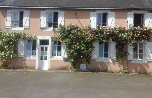 La Chapelle-aux-Choux Bed & Breakfast | les loges du chaudron