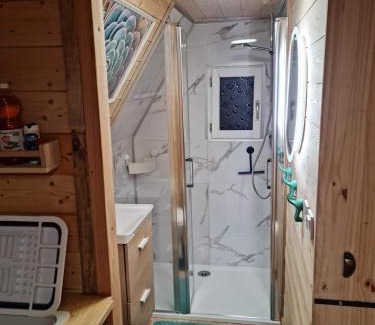 Saint-Martin-Saint-Firmin Ski Chalet | Les Mini-Chaumières