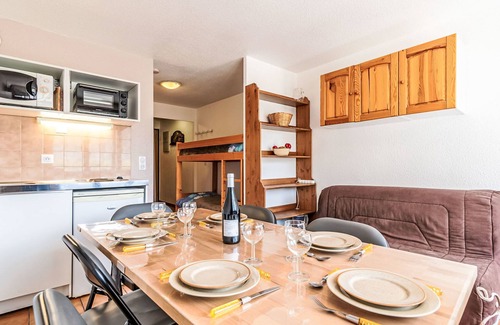 Les Boisses Apartment | Les Olympiques (Tignes 1800) by Interhome