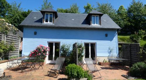 Sainte-Marguerite-de-Viette Bed & Breakfast | Les Petits Matins Bleus - Chambres d'hôtes "Les Pommiers"