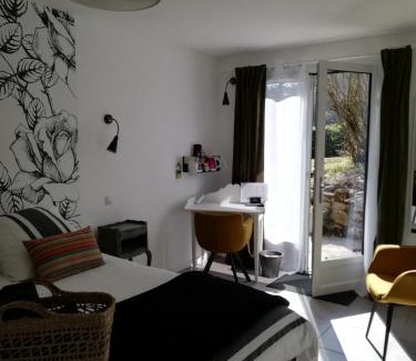 Carennac House | Les Perluètes