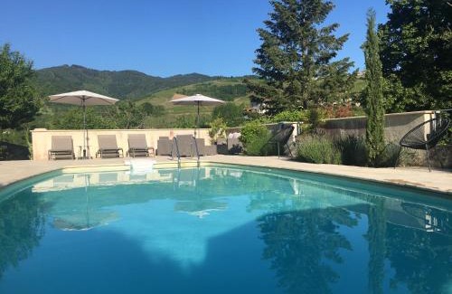 Vaux-en-Beaujolais House | Les Picorettes