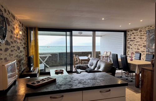 Finistere Apartment | Les pieds dans L'eau ~ Bâbord