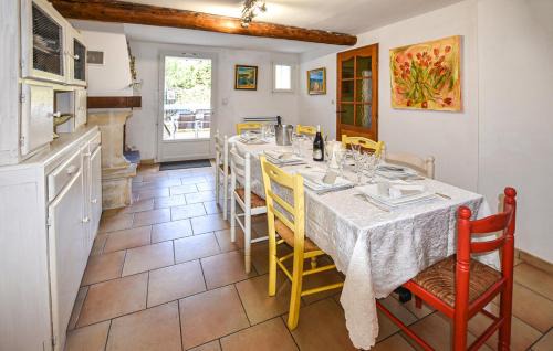 Monteux House | Les Romarins dans le Mas de la PERRINE entre AVIGNON LUBERON Mt VENTOUX