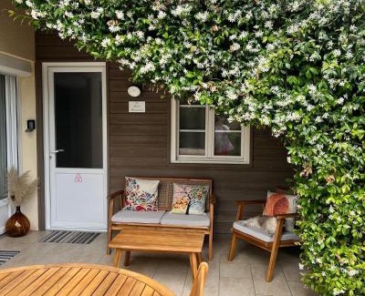 Pessac Apartment | Les Suites d'Aliénor, Suite Jasmin