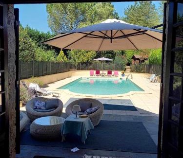 Tourtoirac Bed & Breakfast | LES TALOCHES