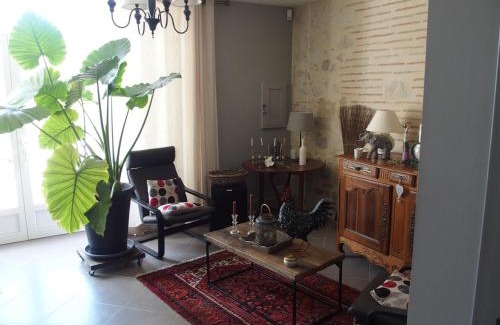 Castelnau-sur-Gupie Bed & Breakfast | les tamaris