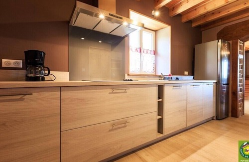Saint-Dier-dʼAuvergne House | Les Tilleuls - Saint-dier-d'auvergne