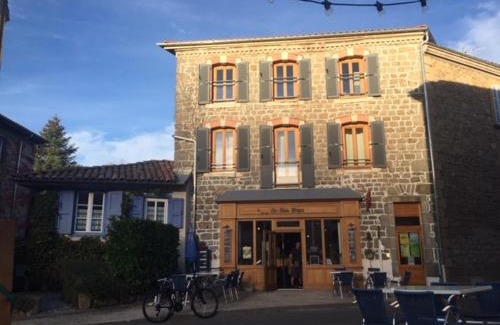 Saint-Didier-sur-Rochefort Hotel | Les Trois Temps