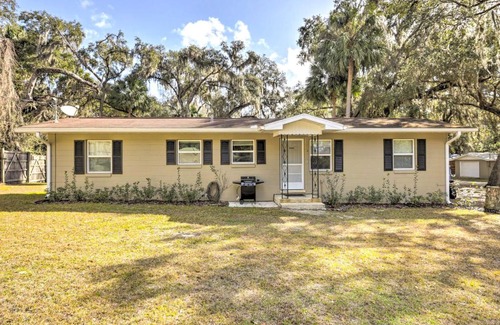 Summerfield House | Less Than 1 Mi to Lake Weir Quiet Summerfield Getaway