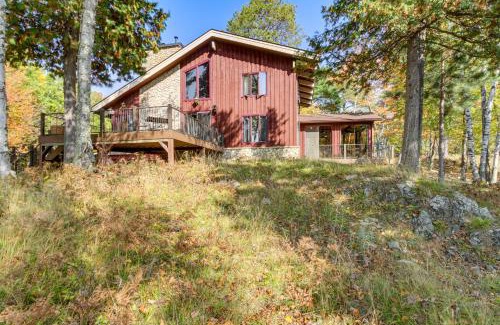 Ely House | Less Than 1 Mi to Trails Wooded Home on Eagles Nest Lake!