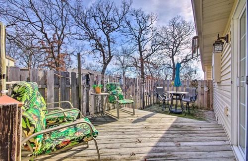 Osage Beach House | Less Than Half-Mi to Marinas Osage Beach Home with Deck!