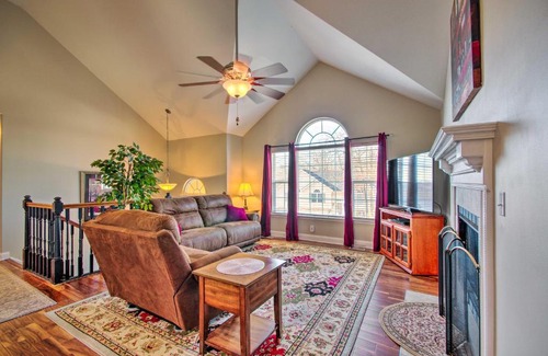 Osage Beach House | Less Than Half-Mi to Marinas Osage Beach Home with Deck!