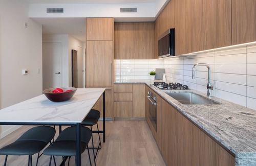 Richmond City Centre Apartment | Level Richmond- One Bedroom Suite