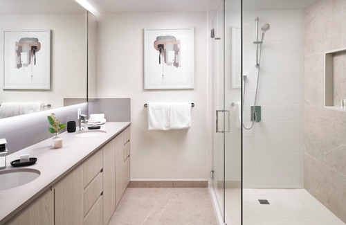 Belltown Hotel | Level Seattle- Water Views in this Three Bedroom Sky Suite