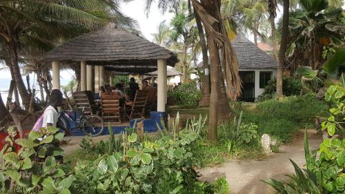 Fajara Hotel | Leybato Beach Hotel