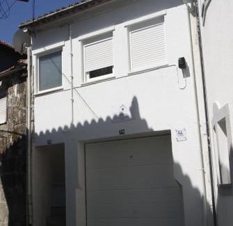 Castro Daire House | LG STAY