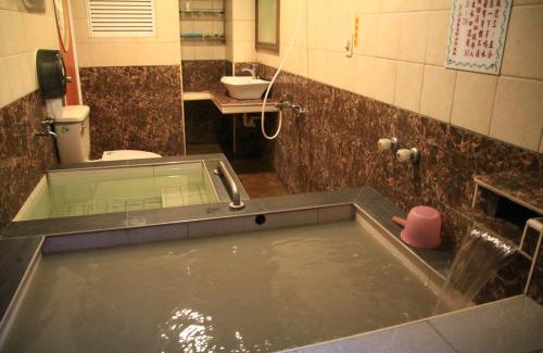 Baihe Hotel | Li Tang