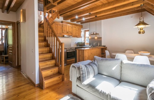 Arties Apartment | Liat by Totiaran