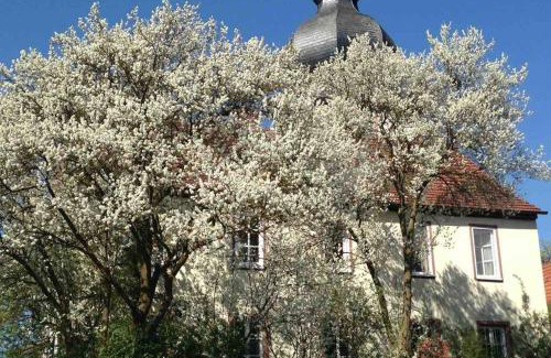 Wartmannsroth House | Liebevolles, altes Schulhaus im Vintage Stil