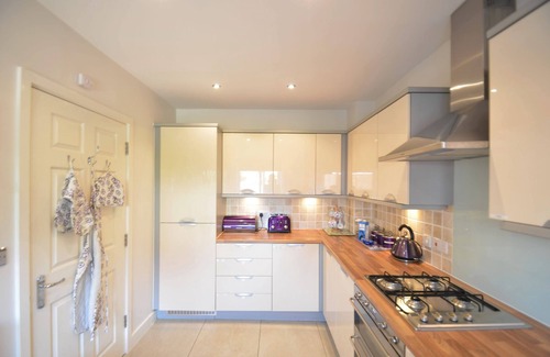 Worthing House | Light, modern townhouse with patio, a minute from beach; child- and pet-friendly