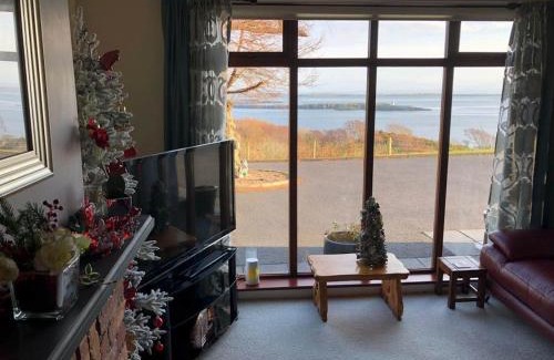 Killybegs House | Lighthouse Cottage