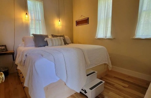 Guild Other | Lighthouse Inn the Woods 🐓because you deserve it!