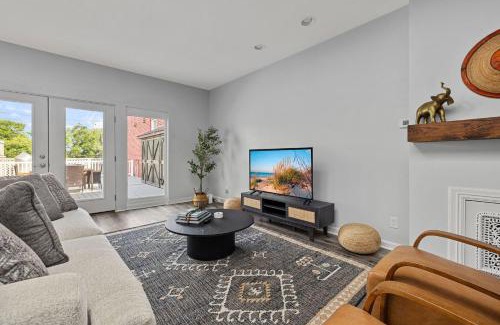 Saint Joseph House | Lighthouse Lookout