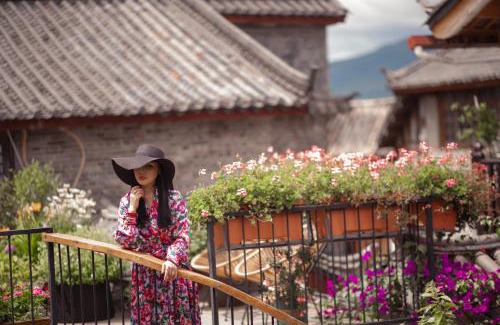 Dayan Old Town House | Lijiang Flowers Valley Inn