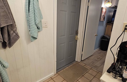 Savannah Apartment | Like a great hotel room, but parking, more Thoughtful, and Much Better!