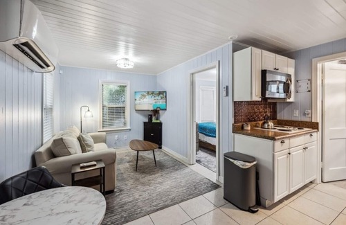 South Sarasota Cottage | Lil John Coastal Cottage Near Siesta Key Beach
