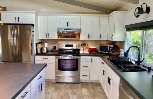 Waimea House | Lilikoi Cottage - In The Heart of Lovely Waimea