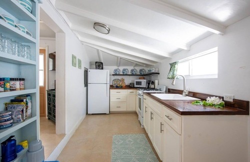 Dunmore Town Cottage | Lillian's Cottage Cottage