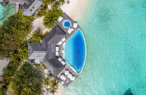 Huvahendhoo Resort | Lily Beach Resort and Spa - All Inclusive