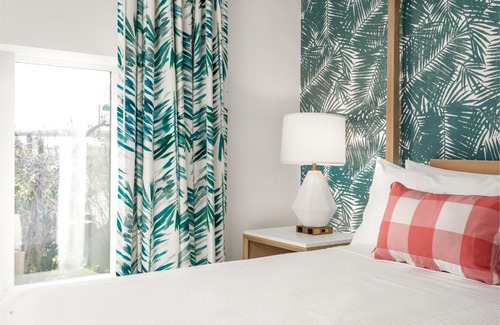 Old East Hill Hotel | Lily Hall-A Boutique Hotel