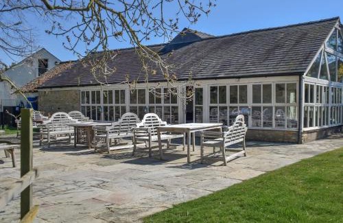 Nassington House | Lily Pad 2 - Uk43901